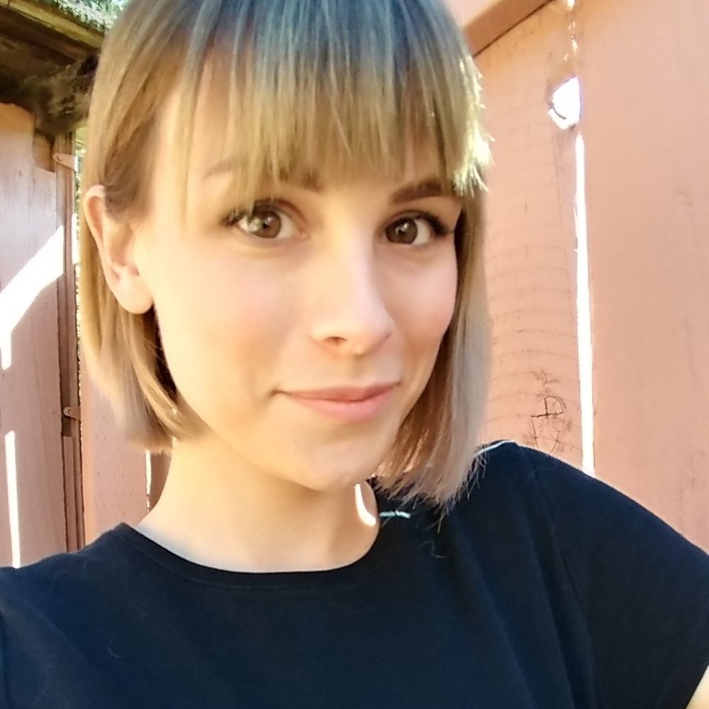 Meet your Posher, Elle